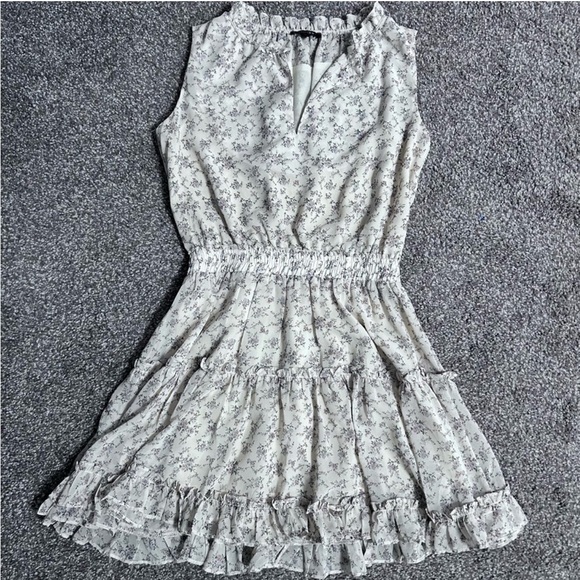 Papermoon Dresses & Skirts - Women's Papermoon Floral A-Line Smocked Waist
Tiered Ruffled Chiffon Mini Dress